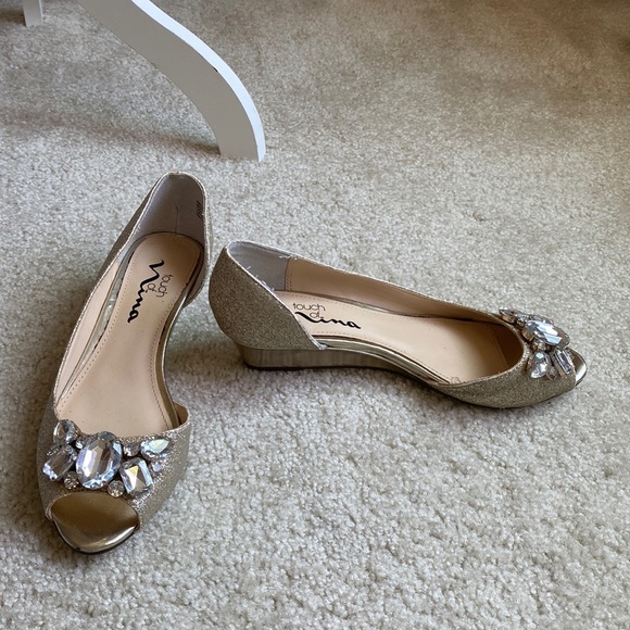 Nina Reeta Gold sparkling bling low wedges size 6 - Picture 1 of 7